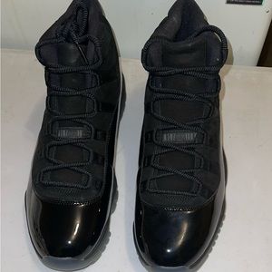 Air Jordan 11 Cap & Gown